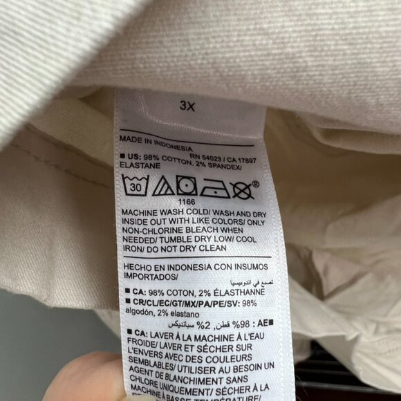 NWT Old Navy High Rise OG Chino Shorts Light Beige 3X ly - Picture 5 of 5